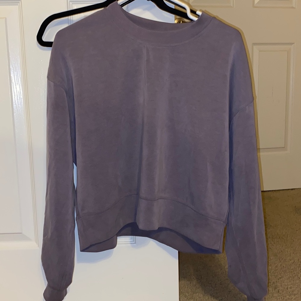 Lululemon Perfectly cropped crew dusky lavender